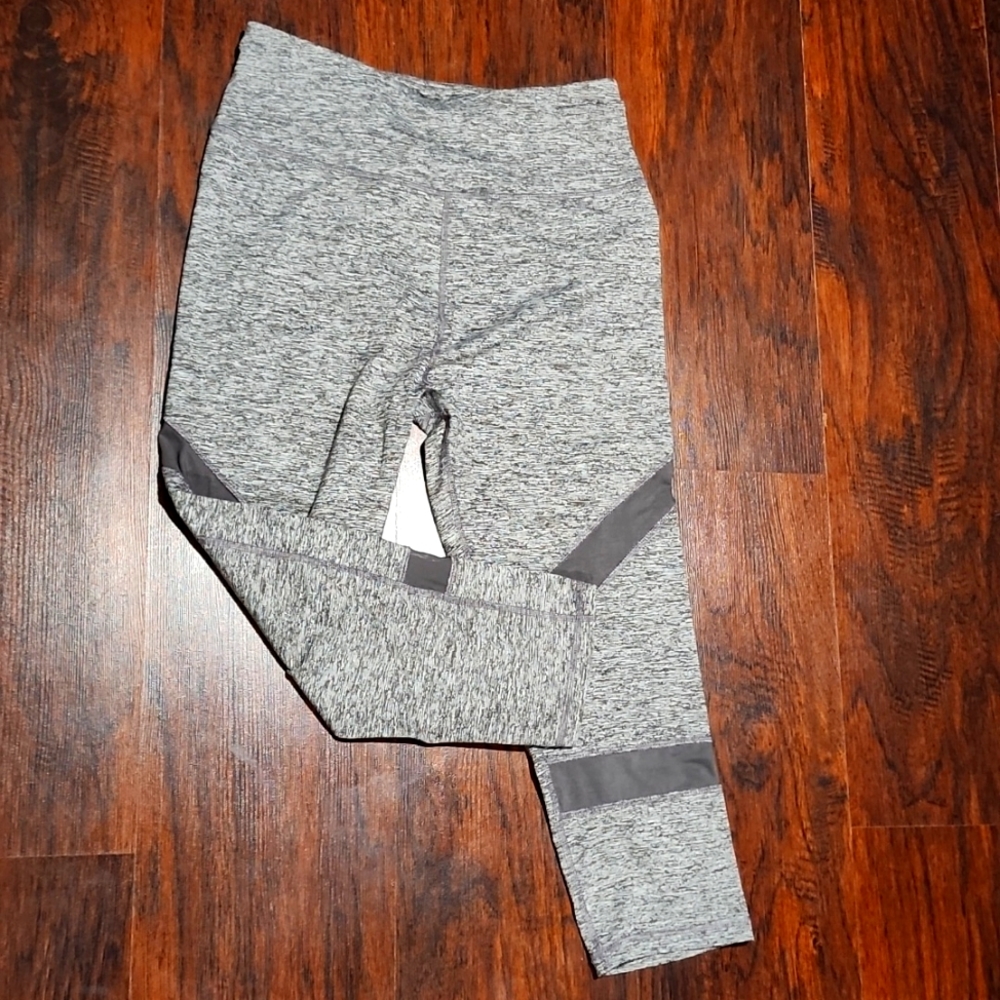 Gray yoga pants